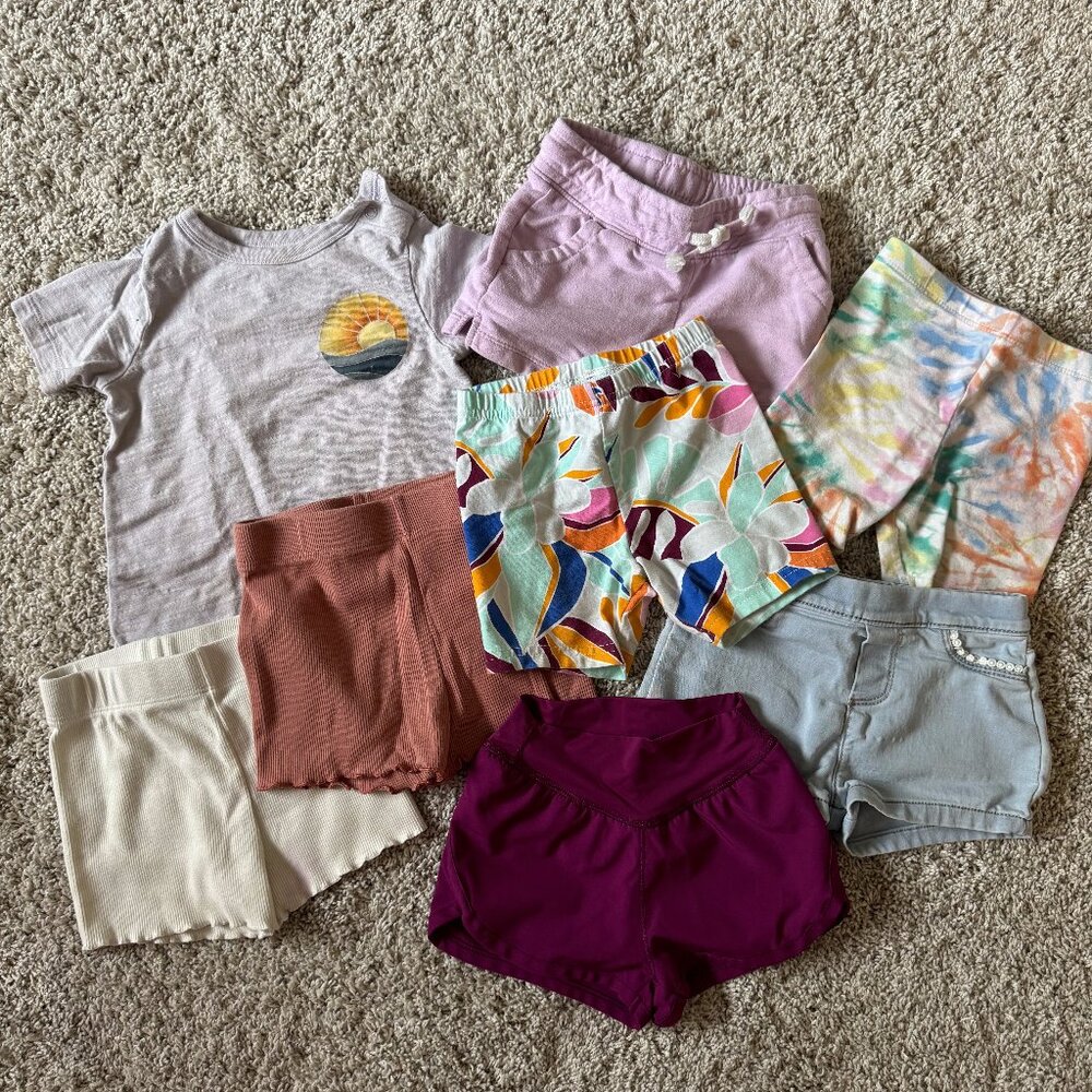 Little Girls Spring Shorts Bundle + 1 Bonus Top (Sizes listed in description)